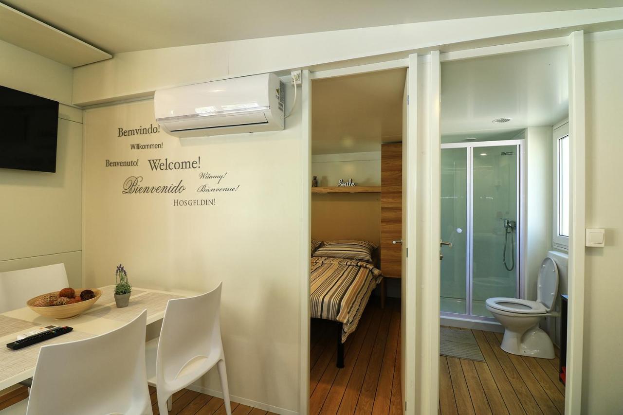 Mobil Homes Malufi 266 Jezera Exterior photo