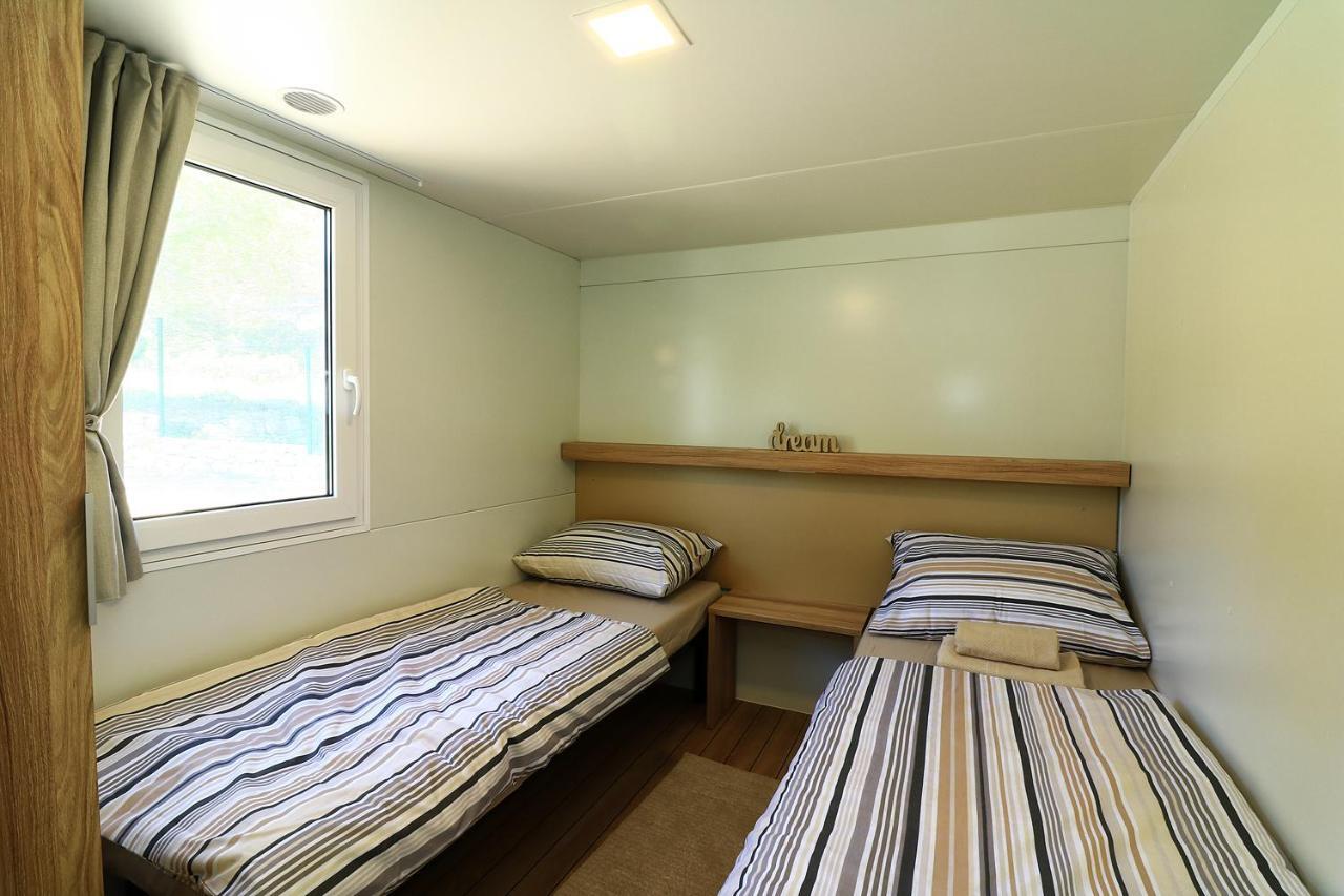 Mobil Homes Malufi 266 Jezera Exterior photo